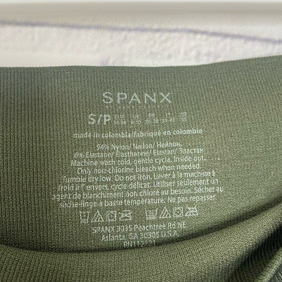 Spanx Look At Me Now camouflage Seamless leggings size small - Picture 3 of 6